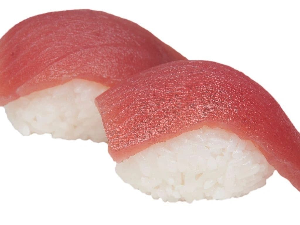 Maguro Nigiri (tuna) 2 pcs
